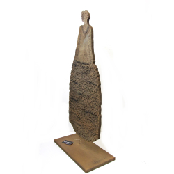 Kobieta w sukni Rzeźba Płaskorzeźba 3D stojąca 83cm
